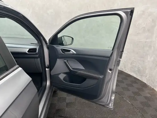 VOLKSWAGEN-T-CROSS-2024