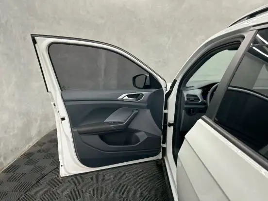 VOLKSWAGEN-T-CROSS-2024