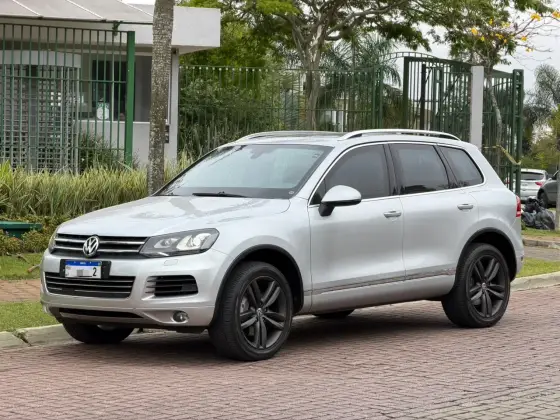 VOLKSWAGEN TOUAREG 4.2 FSI V8 32V GASOLINA 4P TIPTRONIC VOLKSWAGEN TOUAREG 4.2 FSI V8 32V GASOLINA 4P TIPTRONIC