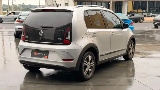 VOLKSWAGEN-UP-2017