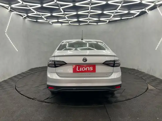 VOLKSWAGEN-VIRTUS-2025