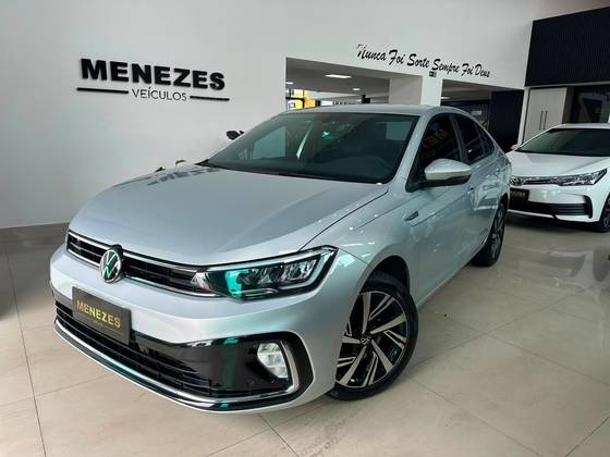 VOLKSWAGEN VIRTUS 1.0 200 TSI HIGHLINE AUTOMÁTICO