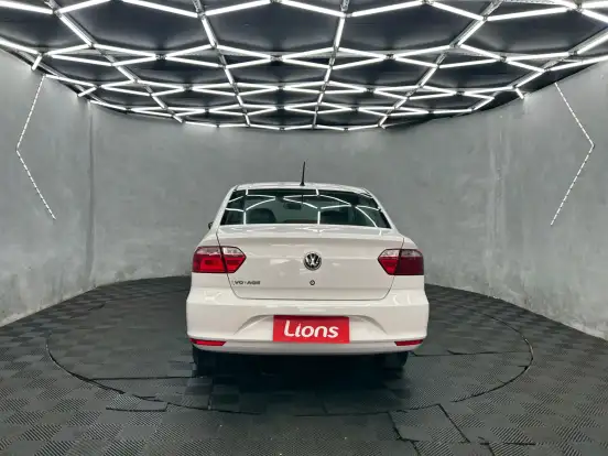 VOLKSWAGEN-VOYAGE-2023