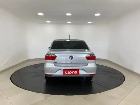 VOLKSWAGEN-VOYAGE-2014