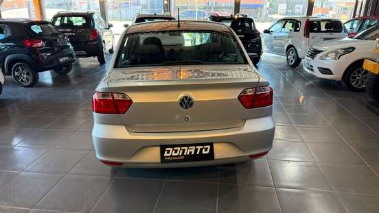 VOLKSWAGEN-VOYAGE-2013