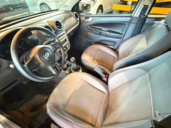 VOLKSWAGEN-VOYAGE-1.0 MI 8V FLEX 4P MANUAL VOLKSWAGEN-VOYAGE-2013