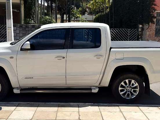 VOLKSWAGEN-AMAROK-2.0 TRENDLINE 4X4 CD 16V TURBO INTERCOOLER DIESEL 4P AUTOMÁTICO VOLKSWAGEN-AMAROK-2017