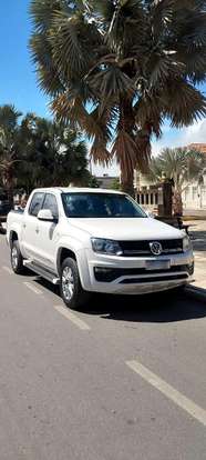 VOLKSWAGEN-AMAROK-2017