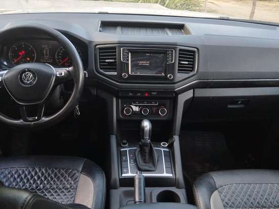 VOLKSWAGEN-AMAROK-2.0 TRENDLINE 4X4 CD 16V TURBO INTERCOOLER DIESEL 4P AUTOMÁTICO VOLKSWAGEN-AMAROK-2017