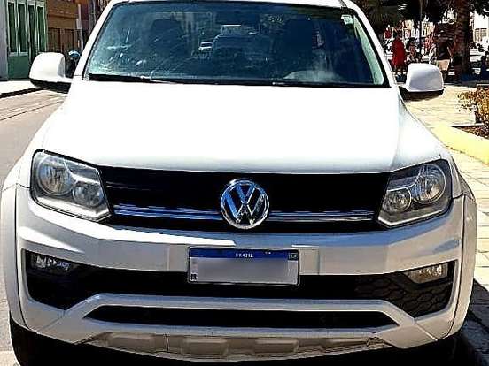 VOLKSWAGEN-AMAROK-2.0 TRENDLINE 4X4 CD 16V TURBO INTERCOOLER DIESEL 4P AUTOMÁTICO VOLKSWAGEN-AMAROK-2017