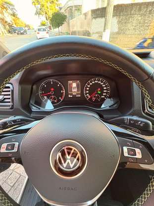 VOLKSWAGEN-AMAROK-2025