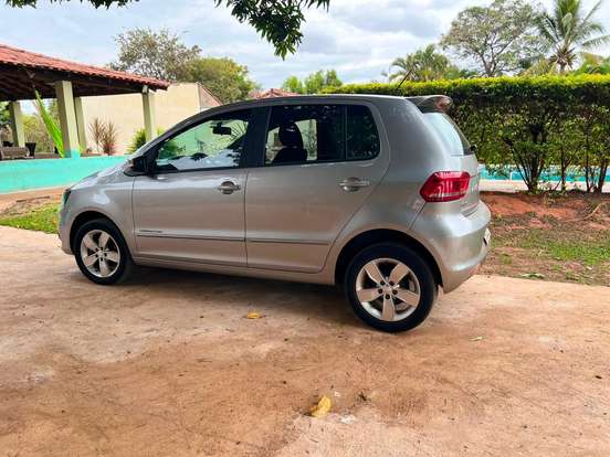 VOLKSWAGEN-FOX-2017