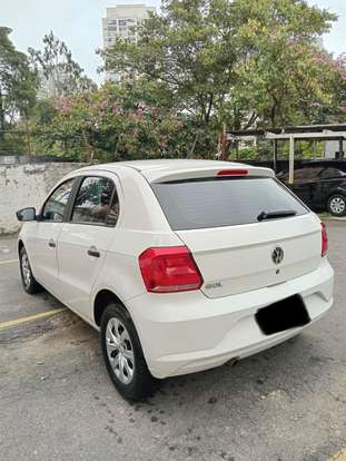 VOLKSWAGEN-GOL-2021