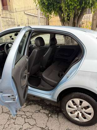 VOLKSWAGEN-GOL-2014