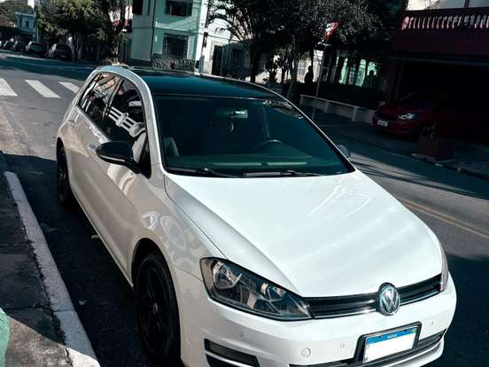 VOLKSWAGEN-GOLF-1.4 TSI COMFORTLINE 16V GASOLINA 4P AUTOMÁTICO VOLKSWAGEN-GOLF-2014