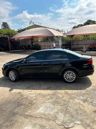 VOLKSWAGEN JETTA 2.0 TSI HIGHLINE 211CV GASOLINA 4P TIPTRONIC