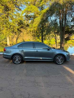 VOLKSWAGEN-JETTA-2016