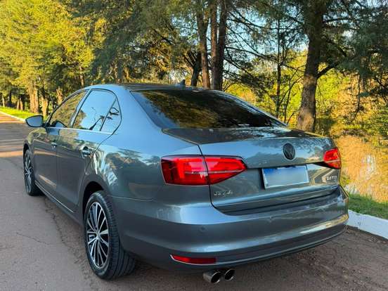 VOLKSWAGEN-JETTA-2.0 TSI HIGHLINE 211CV GASOLINA 4P TIPTRONIC VOLKSWAGEN-JETTA-2016