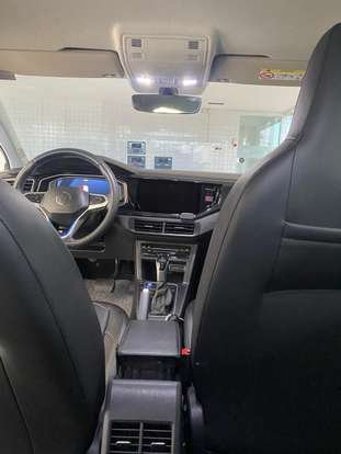 VOLKSWAGEN-POLO-2023