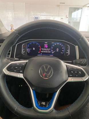 VOLKSWAGEN-POLO-2023