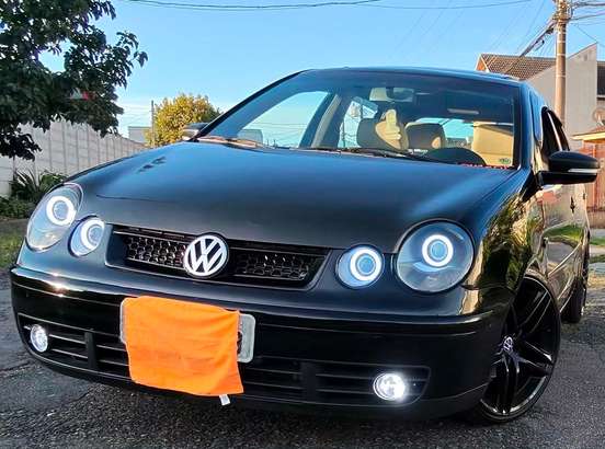 VOLKSWAGEN-POLO-2002