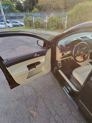 VOLKSWAGEN-POLO-2002