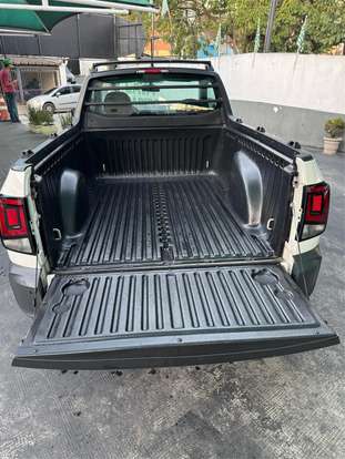 VOLKSWAGEN-SAVEIRO-2023