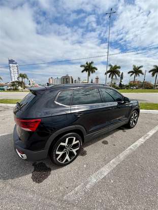 VOLKSWAGEN-TAOS-2025