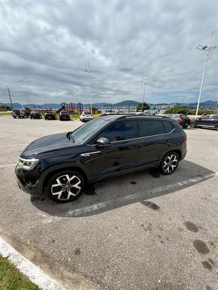VOLKSWAGEN-TAOS-2025