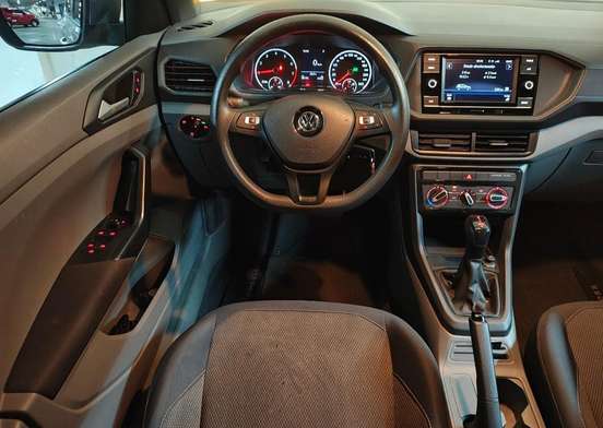 VOLKSWAGEN-T-CROSS-2020