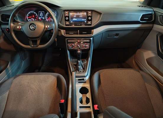 VOLKSWAGEN-T-CROSS-2020