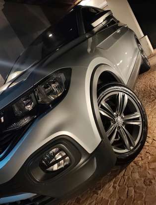 VOLKSWAGEN-T-CROSS-2020