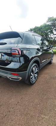 VOLKSWAGEN-T-CROSS-1.4 250 TSI TOTAL FLEX HIGHLINE AUTOMÁTICO VOLKSWAGEN-T-CROSS-2023
