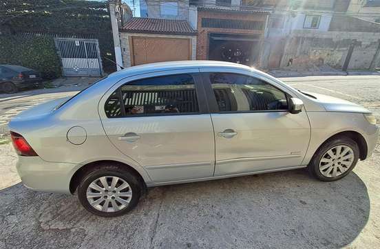 VOLKSWAGEN-VOYAGE-1.0 MI 8V FLEX 4P MANUAL VOLKSWAGEN-VOYAGE-2012