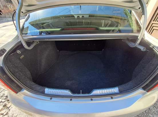 VOLKSWAGEN-VOYAGE-2012