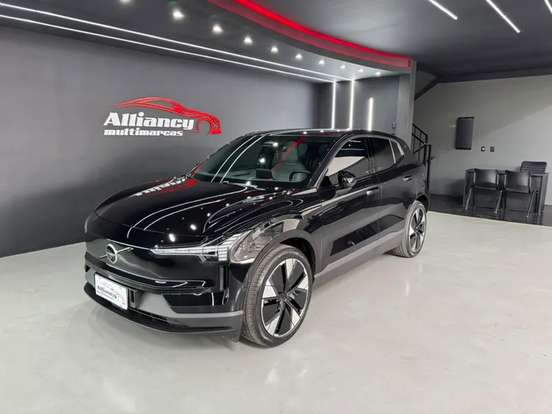 VOLVO-EX30-2024