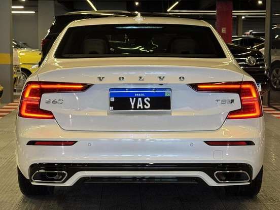 VOLVO-S60-2.0 T8 R-DESIGN HÍBRIDO 4P AUTOMÁTICO VOLVO-S60-2019