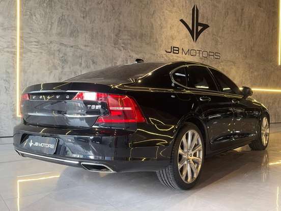 VOLVO-S90-2019