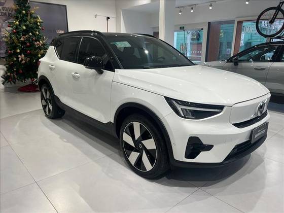 VOLVO XC40 P8 RECHARGE TWIN ELECTRIC ULTIMATE AWD