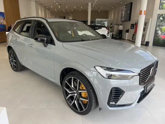 VOLVO XC60 2.0 T8 PHEV POLESTAR ENGINEERED AWD GEARTRONIC VOLVO XC60 2.0 T8 PHEV POLESTAR ENGINEERED AWD GEARTRONIC