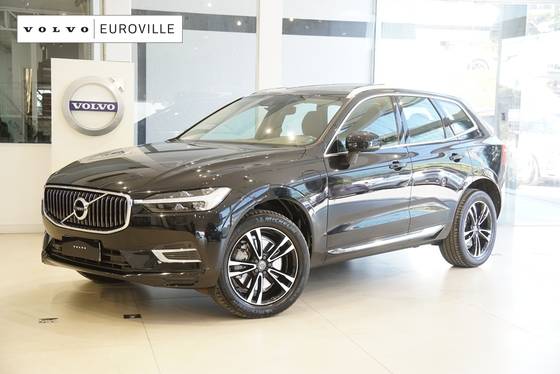VOLVO XC60 2.0 T8 HYBRID MOMENTUM AWD GEARTRONIC