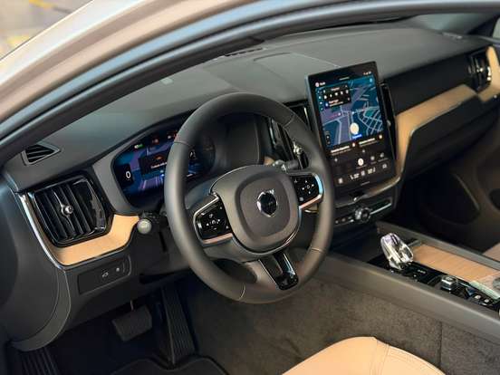 VOLVO-XC60-2026