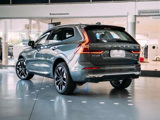 VOLVO-XC60-2.0 T8 PHEV ULTRA AWD GEARTRONIC VOLVO-XC60-2025