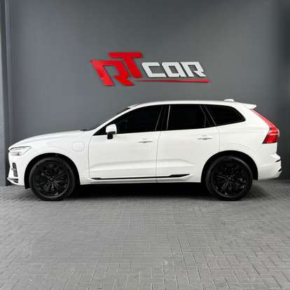 VOLVO-XC60-2023