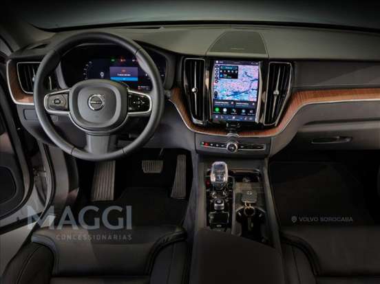 VOLVO-XC60-2023
