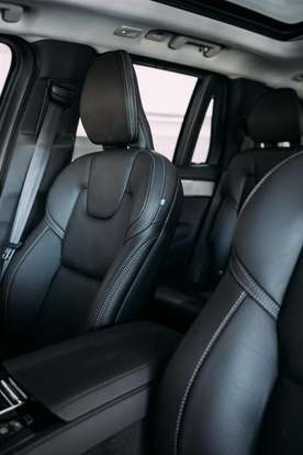 VOLVO-XC90-2025
