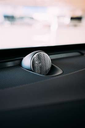 VOLVO-XC90-2025