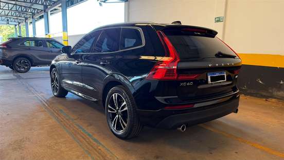 VOLVO-XC60-2019