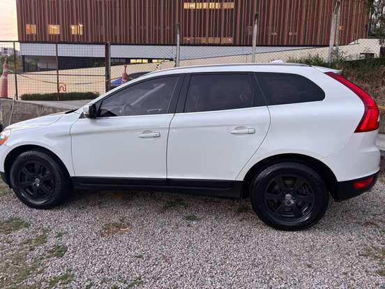 VOLVO-XC60-2.0 T5 COMFORT FWD TURBO GASOLINA 4P AUTOMÁTICO VOLVO-XC60-2012