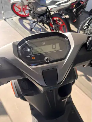 YAMAHA-FLUO 125 HYBRID CONNECTED ABS YAMAHA-FLUO 125 HYBRID CONNECTED ABS-2026